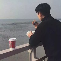 阿航会拍照