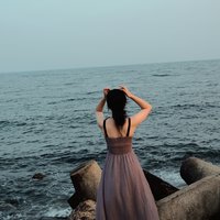 小酒馆的门口