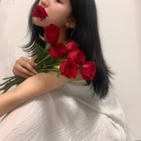 五颗桃子