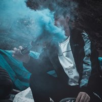 虎虎争威