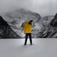萨尔博Tenzin