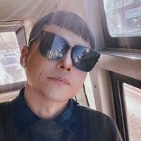 背着相机看世界的Leo