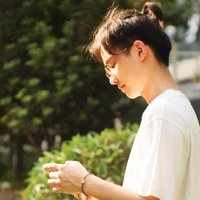 储物柜尽头