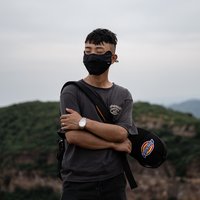 抗争的少年