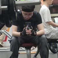 打你个大西瓜丿