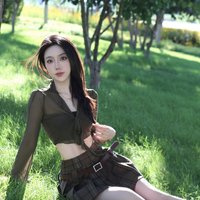 摸着你的脸的我的钳子