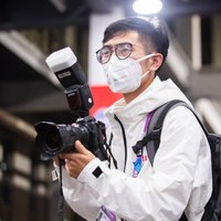 沉迷拍片的老鹹魚