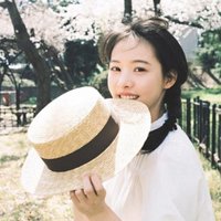 爱拍照的熊哥哥