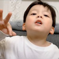 Jr000001