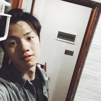 三金男生爱拍照