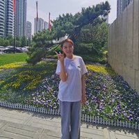 卓然主持