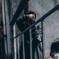 Avery_闻逸然